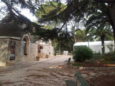 Il trullo che custodisce e protegge la grotta